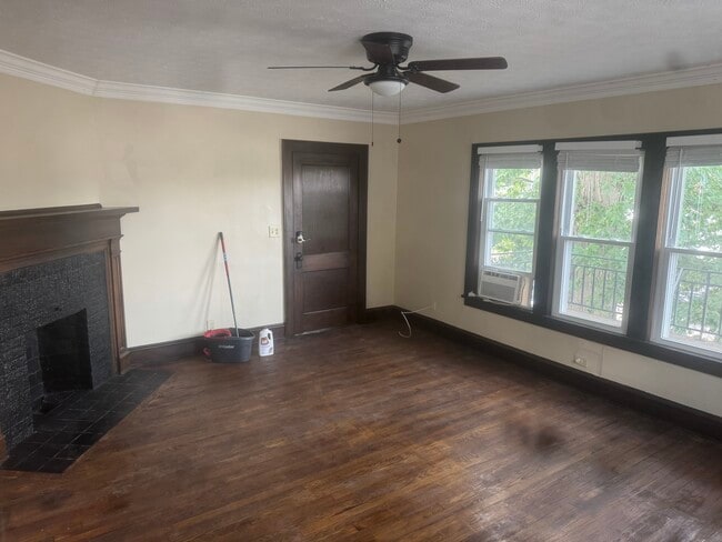 Building Photo - 1653 Bunts Rd