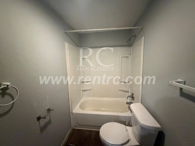 Foto del edificio - 612 Wayne-