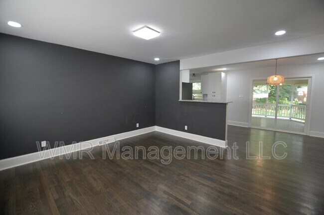 Foto del edificio - 1820 Windham Pl