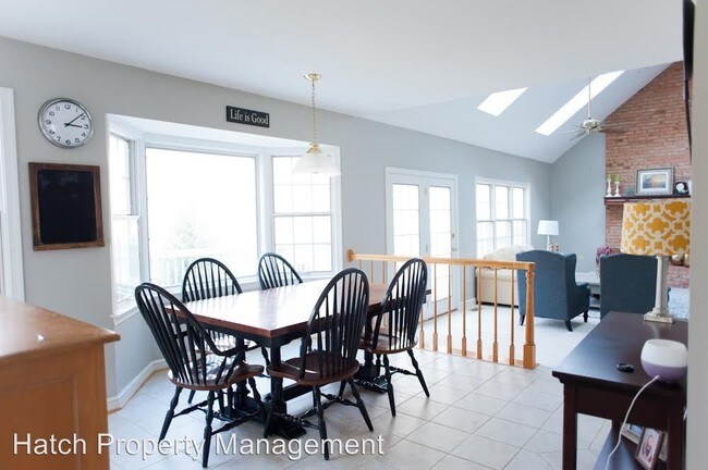 Foto del edificio - 5800 Three Penny Dr