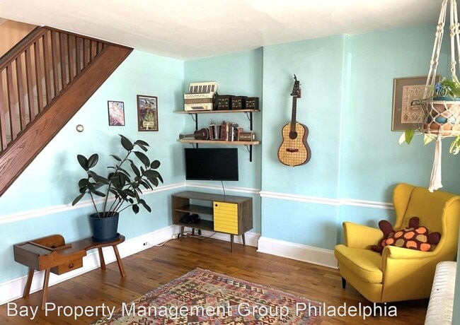 Building Photo - 2 br, 2 bath House - 4420 Mitchell St