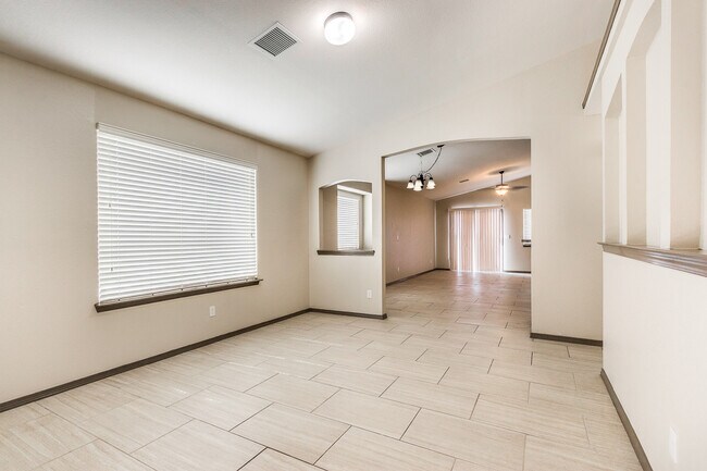 Building Photo - Charming 4 Bedroom Corner Lot Home For Rent