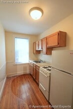 Building Photo - 156-158 Summer St Unit #104