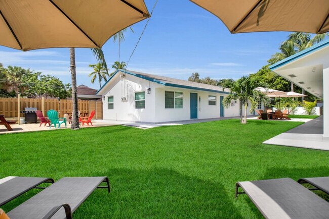 Foto del edificio - 1850 SW 24th St