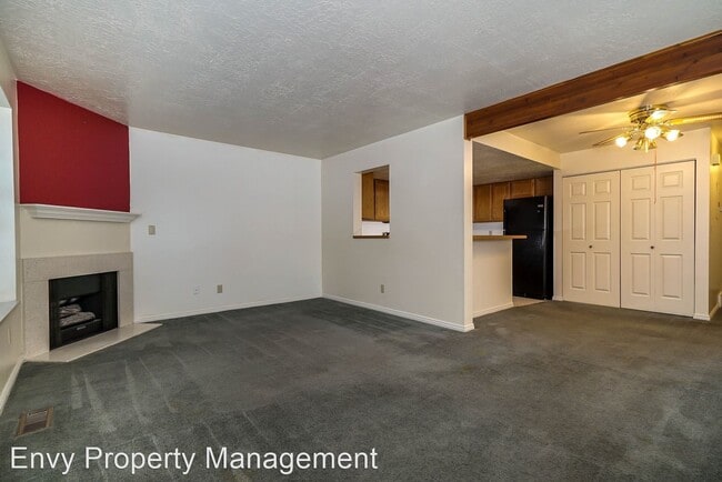 Building Photo - 2 br, 1 bath House - 5445 S 350 E #29