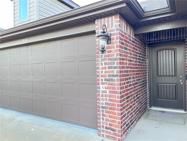 Foto del edificio - 431 Red Robin St