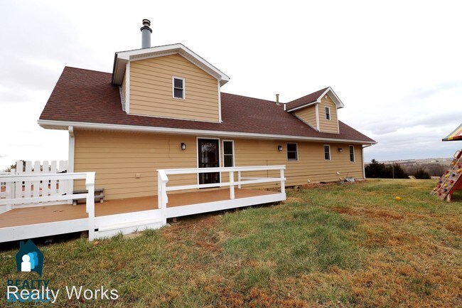 Building Photo - 10110 W Yankee Hill Rd