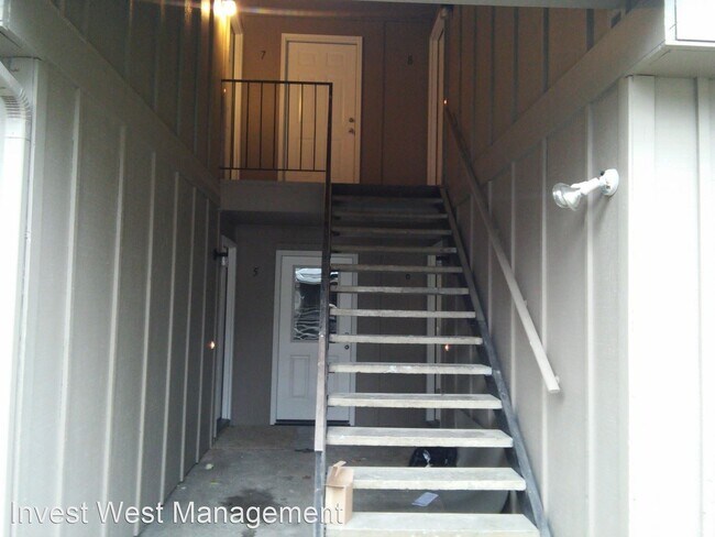 Building Photo - 2 br, 1 bath Apartment - 2009 Norris Road ...