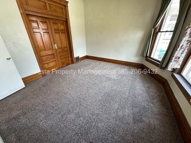 Foto del edificio - 2223 Jefferson Ave