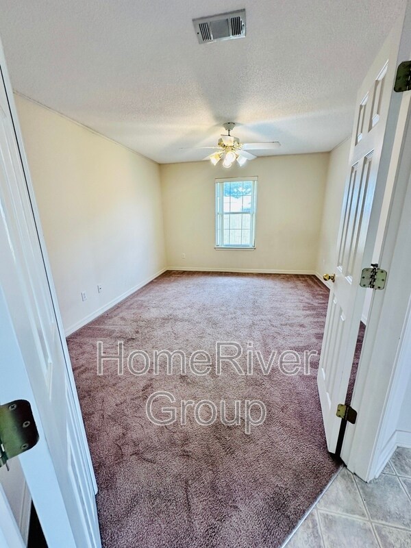 Foto del edificio - 1332 Buttonwillow Trail