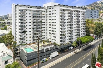Building Photo - 1155 N La Cienega Blvd