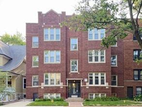 Building Photo - 5454 N Paulina St