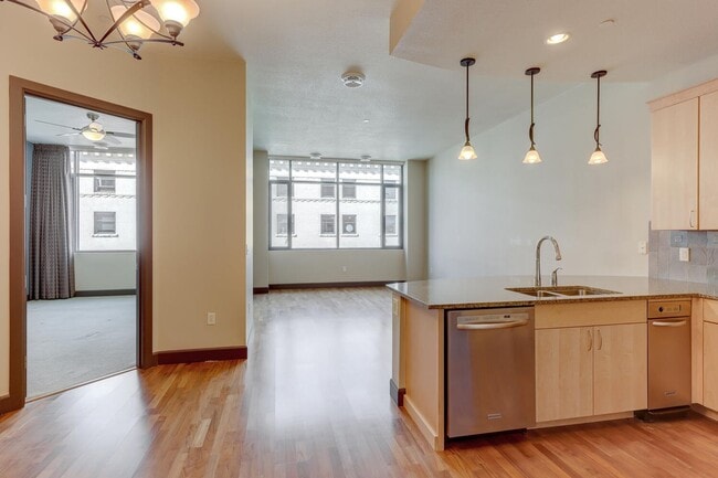 Building Photo - Rear opportunity in Downtown Boise!