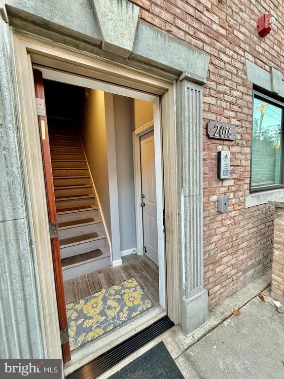 Building Photo - 2016 S Juniper St