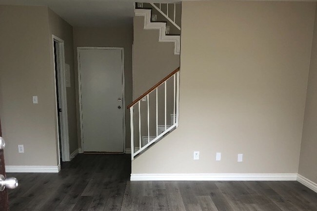 Foto del edificio - 21429 Bloomfield Ave