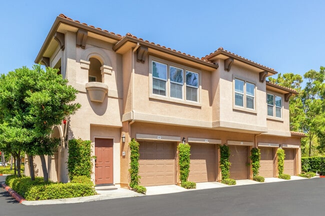 Building Photo - Somerset Apartment Homes