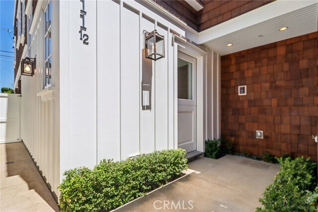 Foto del edificio - 611 Marigold Ave