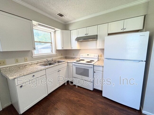Building Photo - 106 Gurley Ave