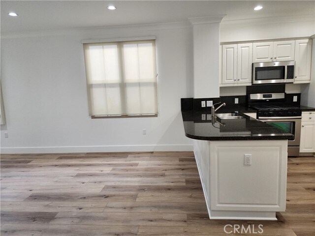 Building Photo - 36 Coralwood