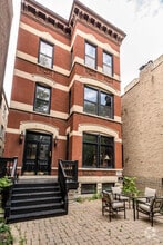 Building Photo - 616 W Surf St