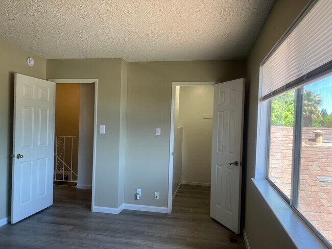 bedroom 2 - 1936 Northwood Dr