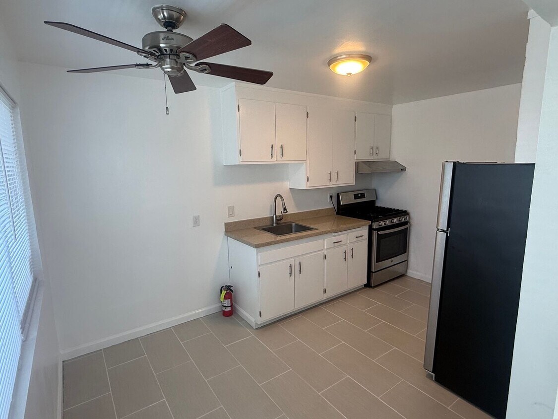 Photo - 301 Willard Avenue
