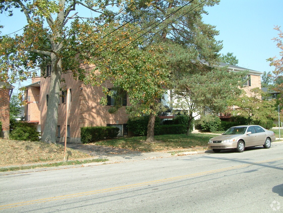 Building Photo - 1721 Beacon St