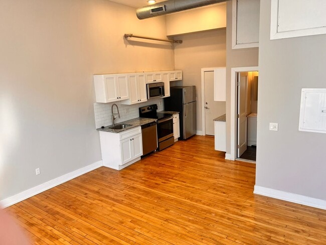 Photo - 4627 E. Thompson-Studio Apartment