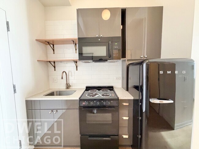 Foto del edificio - 110 W Chicago Ave