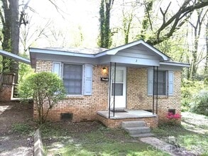 Building Photo - 2831 Willow St