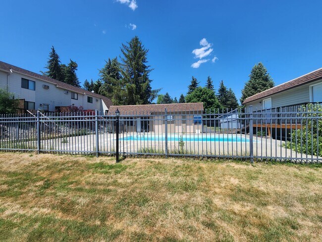 Foto del edificio - 600 SW Crestview St