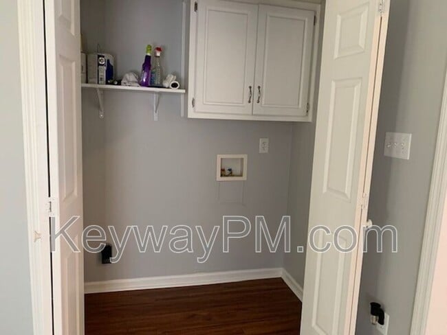 Foto del edificio - 18 Fowkewood Ct