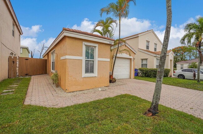 Foto del edificio - 3387 Chickee Ln
