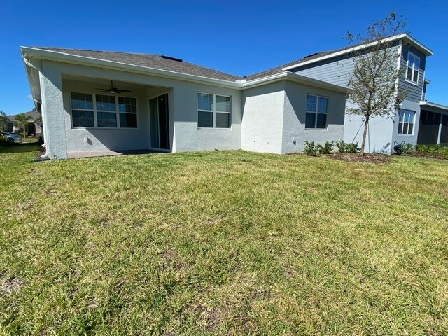 Foto del edificio - 16038 Winding Bluff Dr