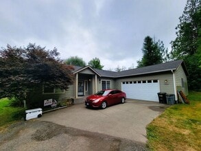Building Photo - 3181 Sand Dollar Rd W