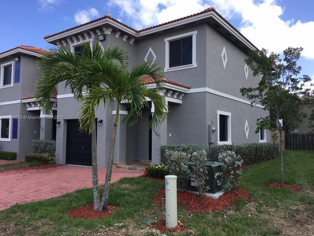 Primary Photo - 16367 SW 44th Terrace