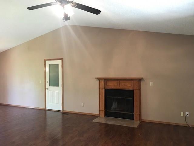 Foto del edificio - 5 Pinehurst Dr