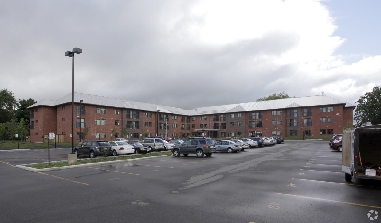Photo du bâtiment - Martin House Seniors Residences