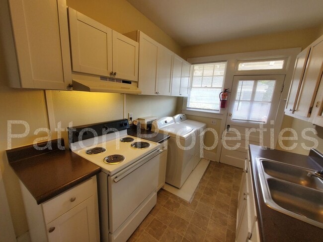 Building Photo - 3412-3414 Blossom Street - Inside CoC - R1...