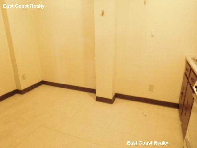 Foto del edificio - 230 Fuller St