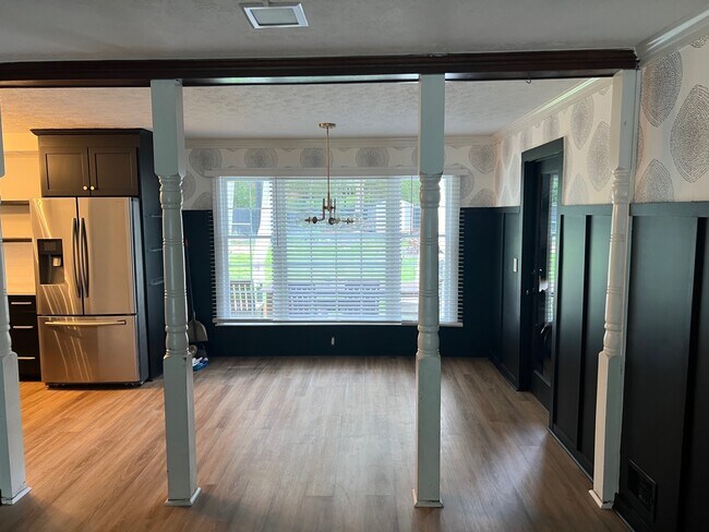 Foto del edificio - 772 Mountainbrooke Cir SW
