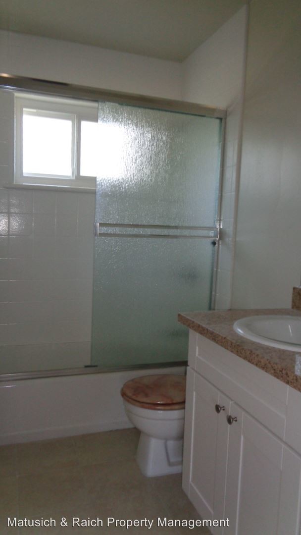Building Photo - 3 br, 1.5 bath Apartment - 1150 Pierce St.
