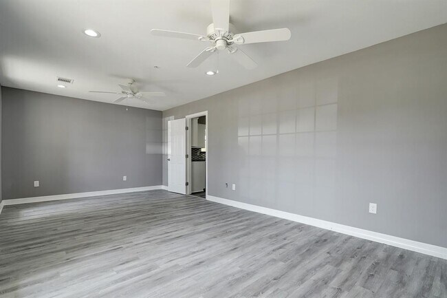 Foto del edificio - 25302 Oakhurst Dr
