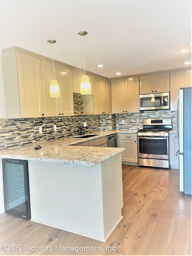 Building Photo - 2 br, 2 bath House - 649 Vista Pacifica Ci...