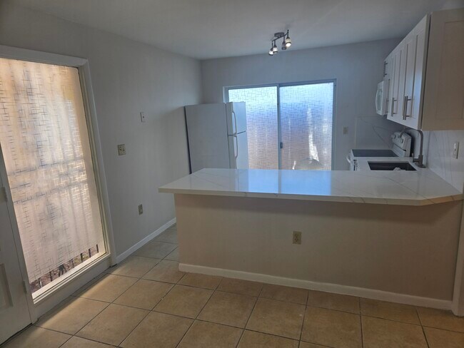 Foto del edificio - 9011 NE 4th Avenue Rd