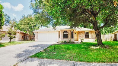 Building Photo - 13624 Sableglen Dr