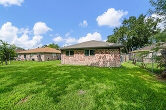 Building Photo - 11806 Murr Way