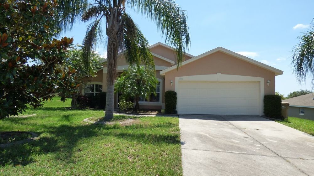 Primary Photo - Beautiful 3/2 with open floor plan