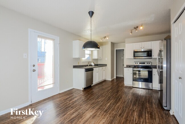 Building Photo - 11918 Serenity Ln