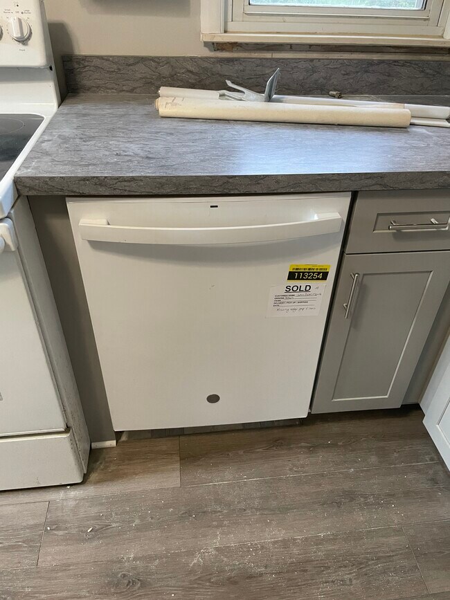 Foto del edificio - 131 W Evelyn Ave